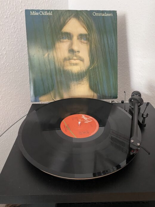 Mike Oldfield Ommadawn Vinyl + Cover