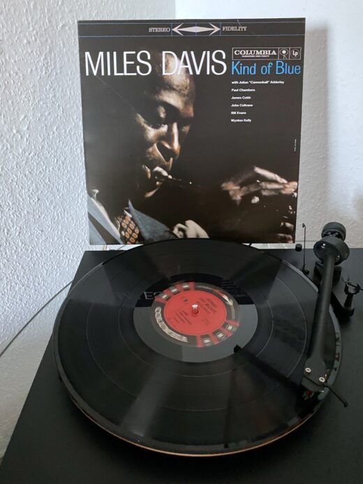 Mildes Davis Kind of Blue - Cover und Vinyl